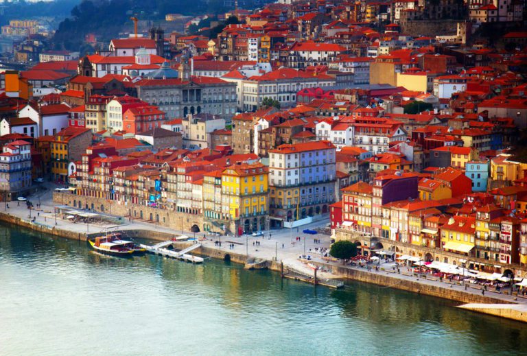 Number of Planned New Homes in Porto Down 20%