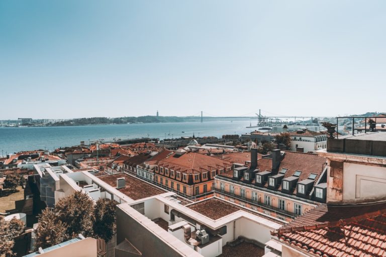 Câmara de Lisboa e IHRU fecham acordo de 322 milhões de euros para investimento em habitação